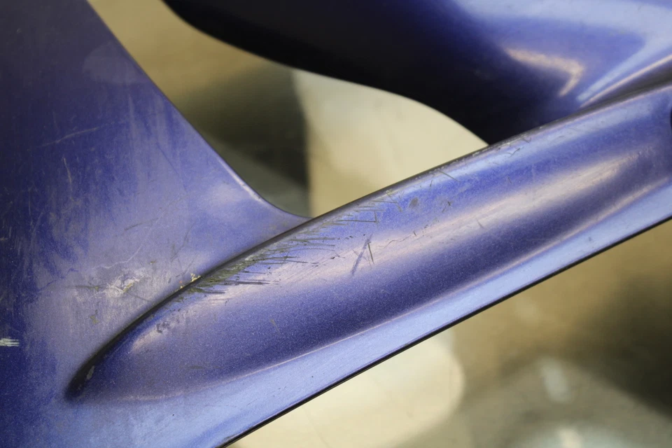 00-01 HONDA CBR929RR ЛЕВЫЙ НИЖНИЙ СРЕДНИЙ ВЕРХНИЙ БОКОВОЙ ОБТЕКАТЕЛЬ КАПОТ BB265 - Изображение 4 из 4