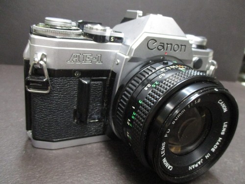 Canon AE-1 camera & 50mm 1.8 lens no squeal tested very clean - Picture 3 of 8