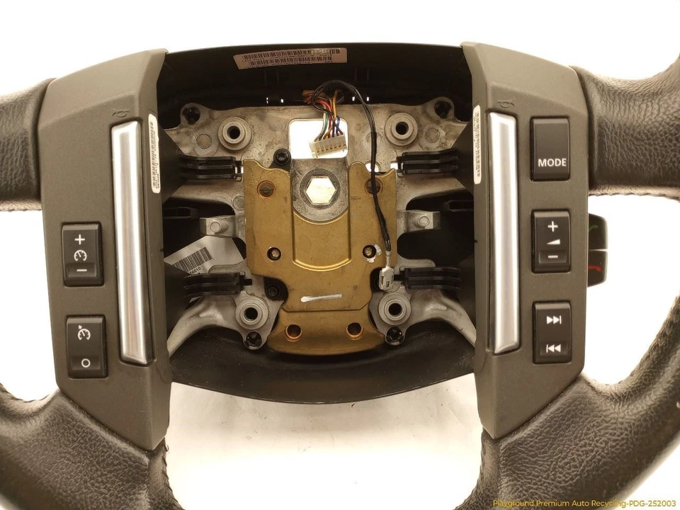 Land Rover LR2 Steering Wheel With Switch Fits 2008 2009 2010 2011 2012 08 09  - Image 4 of 4