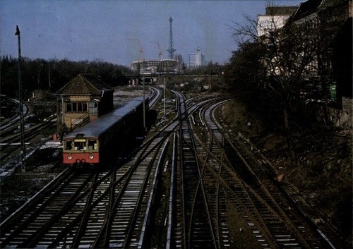 Carte postale Berlin Wilmersdorf Halensee, installation ferroviaire, S-Bahn - 4700993