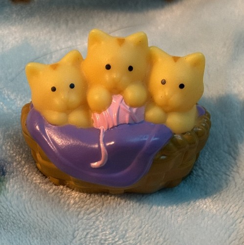 Fisher Price Little People Kittens Cats In A Basket