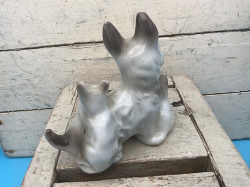 Perro Scotty vintage con cachorros, porcelana - Imagen 2 de 5