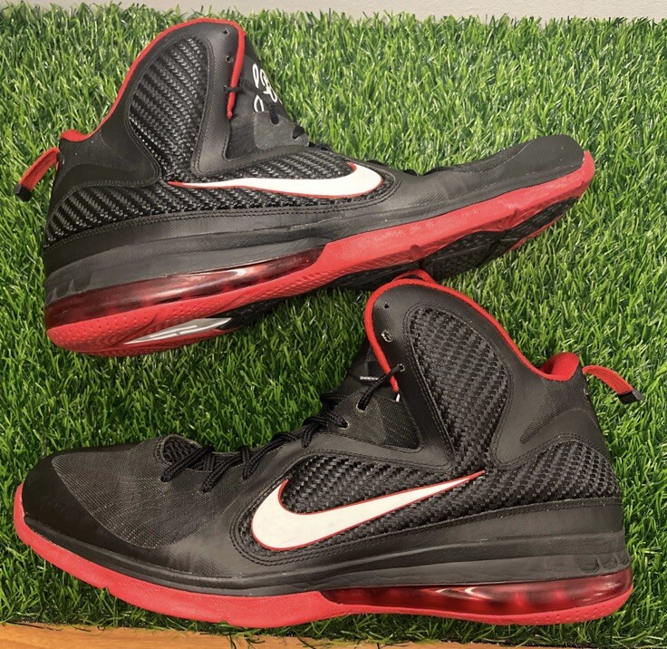 Nike LeBron 9 IX Miami Heat Away Black Red White Size 16 Sneakers