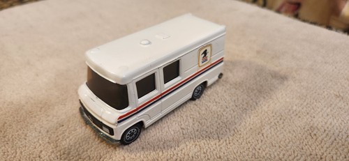 Siku 1911 Mercedes Benz L 406D US Mail Delivery Van Made in W. Germany