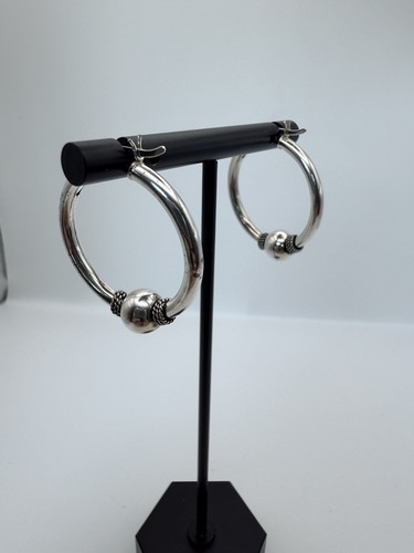 Sterling Silver SU 925 IN Hoop Earrings. Hinged Closure 1” Roped Ball Design - Picture 5 of 10