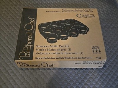 Pampered Chef Family Heritage Collection 12 Muffin Cupcake Pan Stoneware 