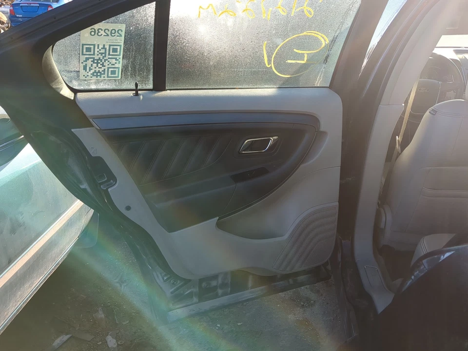 2010-2019 Ford Taurus Driver Rear Door Oem YP3YB Foto 2 de 2