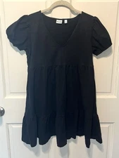 Sun-deh Aritzia Black Babydoll Cruise Sundress Mini Women’s dress Size M Medium