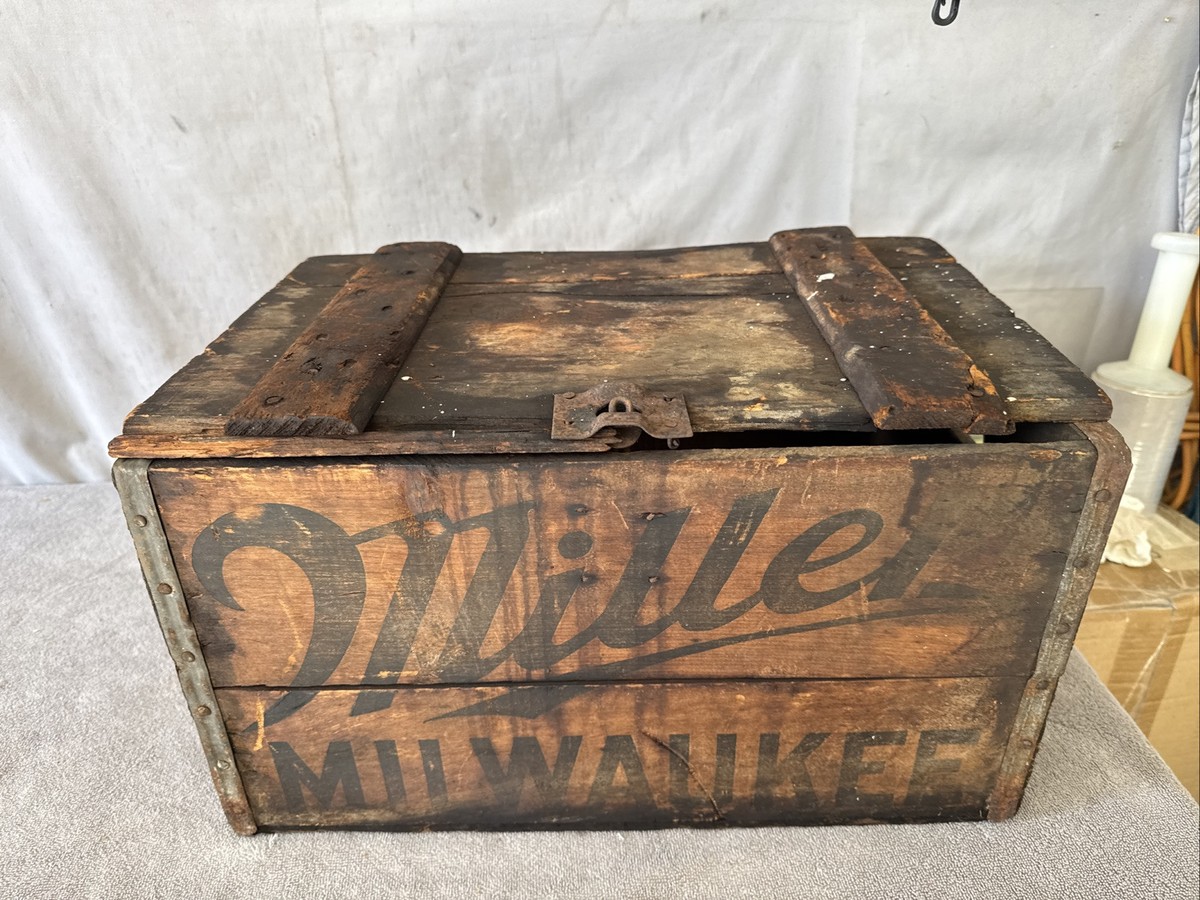 DWN•Vintage 1930's Wood Crate Miller Brewing Milwaukee Wisconsin