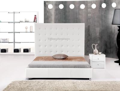 #4007 Gorgeous Modern Cal/Eastern King Size White PU Leather bed 