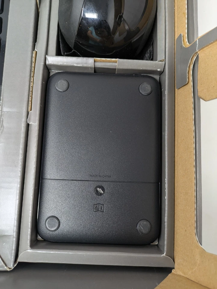 Microsoft Sculpt Ergonomic Wireless Desktop Keyboard, Keypad, Mouse-No Dongle - Image 3 of 4