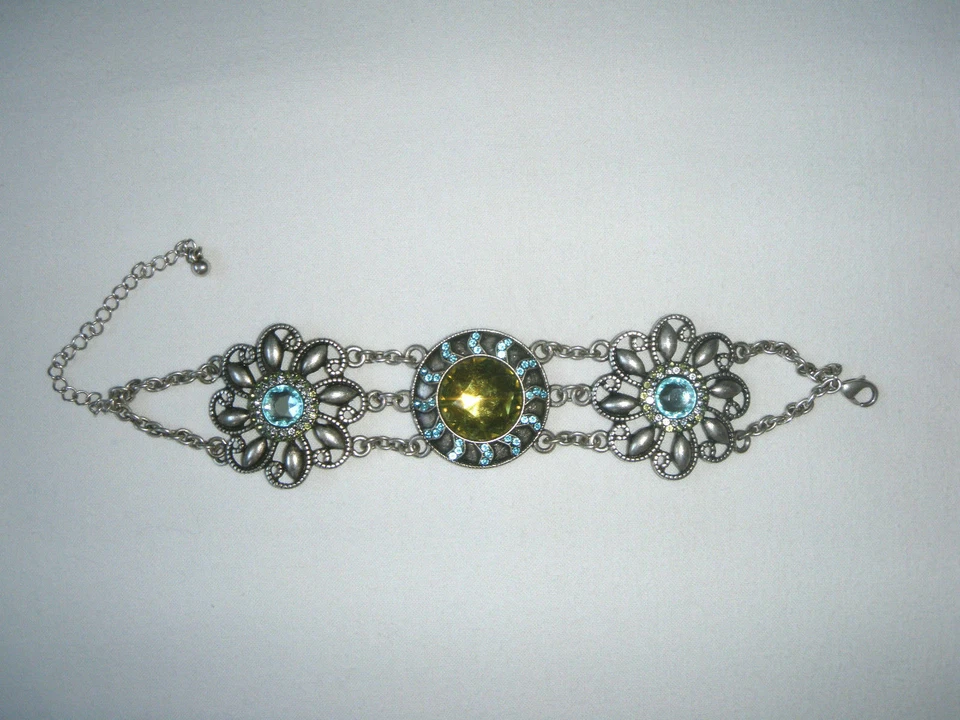 H&M Modeschmuck Armband Damenarmband Facettierten und Strass-Steinen Silber 24cm - Bild 3 von 4