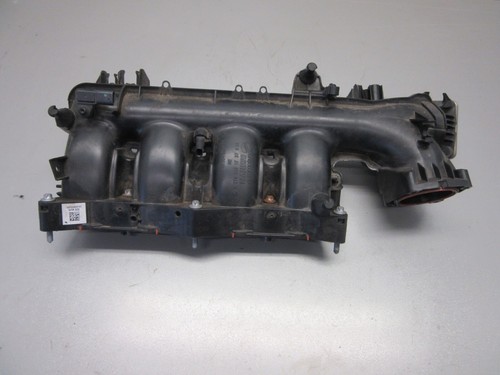 MERCEDES B-Klasse W246 B180 Ansaugkrümmer  Ansaugbrücke A2700900737 (300)