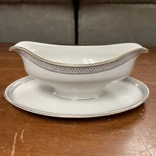 Krautheim / Franconia 7187 Gravy Boat or Sauce Bowl with Underplate, 9 1/2"
