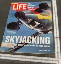 Life Magazine August 11 1972 The Secret Bobby Fischer Escape Route For Skyjacker