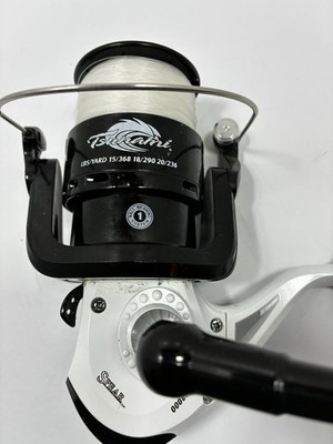  Tsunami Spear TSSPE8000 Surf Spinning Reel Size 8000 Pre-Spooled Clean Working