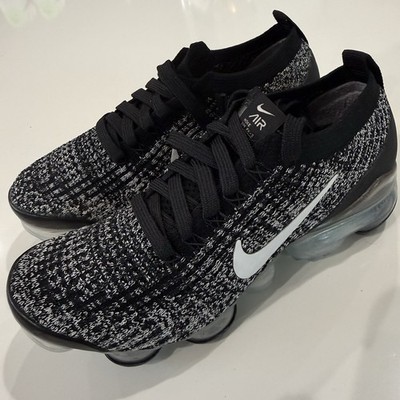 Nike Air VaporMax Flyknit 3 Running Shoes Womans Size 7.5 Black White Oreo Nike Air Vapormax Flyknit 3  main image 2