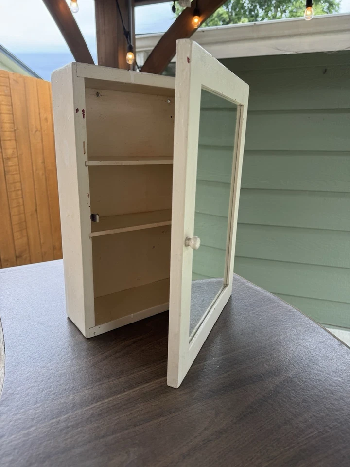 VTG Shabby 16x12 Wood Wall Mounted Medicine Cabinet Mirror Chic Old Cupboard - Image 2 of 4