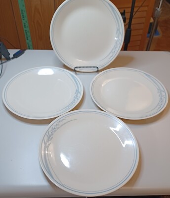 Corelle Blue Lily Set of Dinner Plates blue flowers
