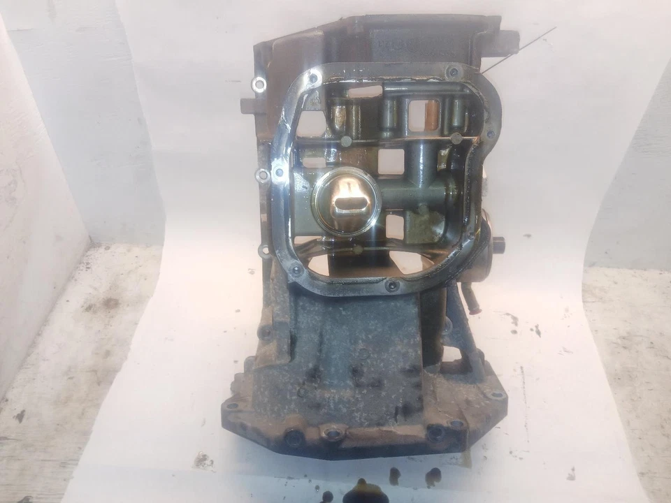 '12-'19 NISSAN VERSA cárter de aceite superior 1,6 L OEM ¡6 meses de garantía! Foto 3 de 4