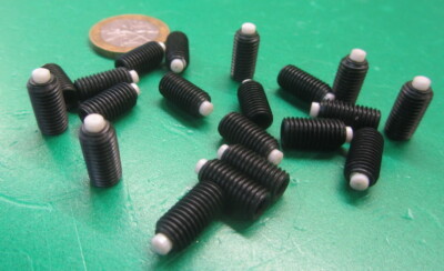 Kmac Alloy Steel Set Screws, Nylon Tip, 1/4-28 x 1/2'' Thread Length, 20 Pieces