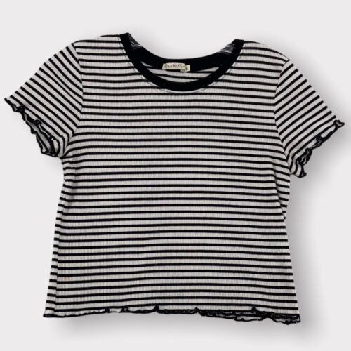Heart &amp; Hips Cropped Top Short Sleeve Striped Ribbed White Black Stretch Juniors