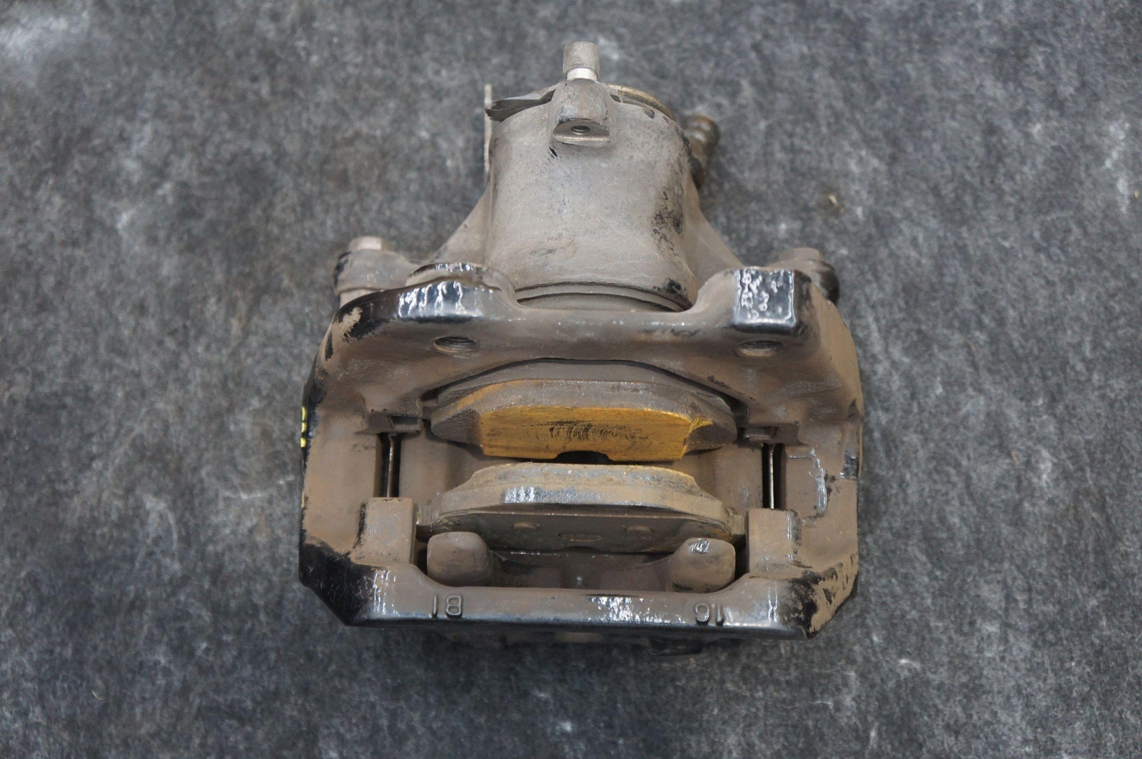 Rear Left Brake Caliper & Bracket Black OEM 34216870631 Bmw I8 2014-2017 2019-20