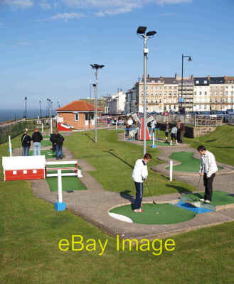 Foto 6x4 Arnold Palmer Putting Course Whitby\/NZ8910 Didn't spot hi c2007