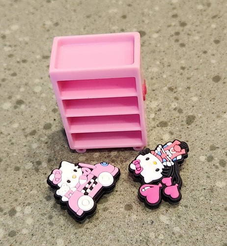 HELLO KITTY JETP LANE REPL PIECE/PART~ROLLING FLIGHT ATTEND CART+2 SHOE CHARMS - Picture 6 of 9