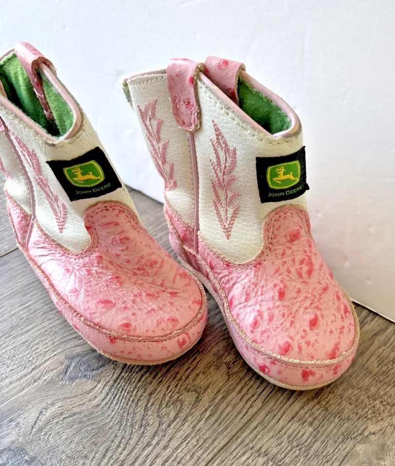 Botas de cowboy John Deere couro rosa e branco bebê menina tamanho 3 meses - Imagem 4 de 4