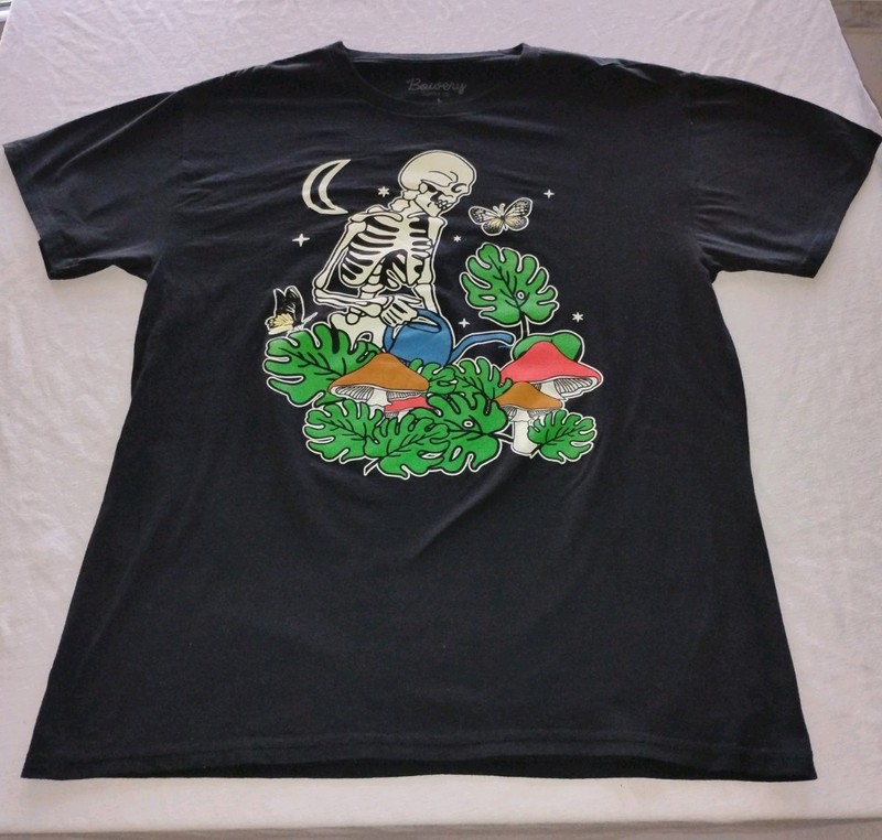 Bowery Supply Co Men's Graphic T Shirt Black Skeleton Mushroom Garden Large