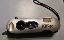 Vintage POLAROID i-Zone Instant Pocket Film Camera Silver Turns On