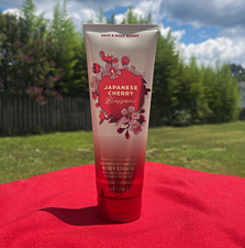 Bath  Body Works Japanese Cherry Blossom Hydrating Body Cream 8 oz