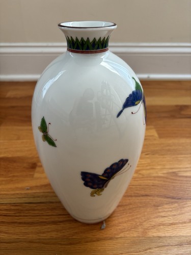Vintage Japanese Fukagawa Seiji Arita Porcelain Butterfly Vase