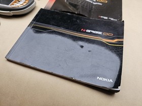 Nokia N-Gage QD Console &ndash; PAL AU &ndash; Box, Manuals, Charger, Headset + Case 