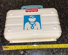 Vintage Fisher Price Medical Doctor Kit Pretend Play Toy Carry Case 1997 — photo 5