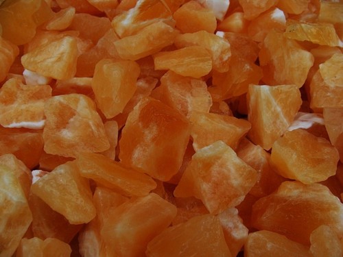 1000 Carat Lots of Unsearched Natural Orange Calcite Rough + a FREE Faceted Gem - Picture 3 of 6