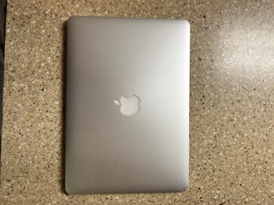 Apple MacBook Pro 13 inch (256GB,Intel Core i5, 2.70GHz, 16GB