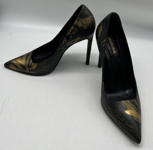Roberto Cavalli Black/Gold Leather Logo Printed Pointed Toe Heel sz 37 - Picture 2 of 5