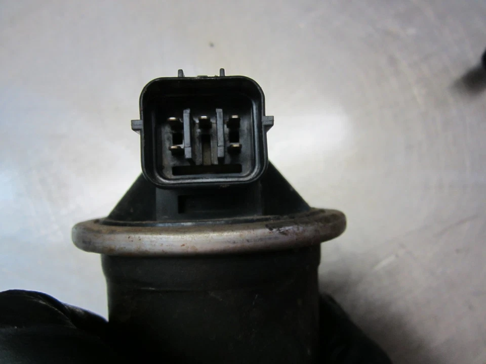 Клапан EGR от 1998 Honda Odyssey 2.3 - Изображение 2 из 4