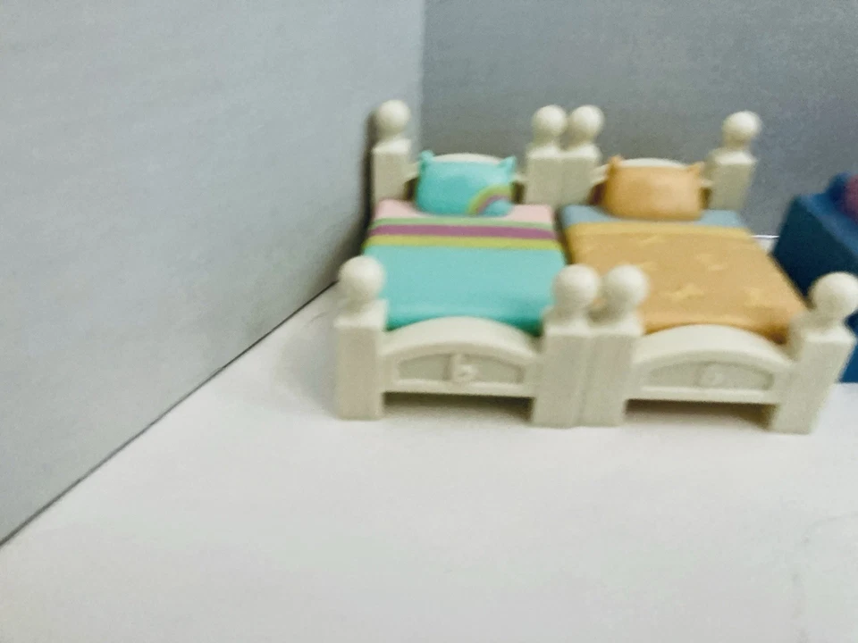 Bluey & Friends家庭娃娃屋家具替换件带5个玩偶 — 第 4/4 张图片