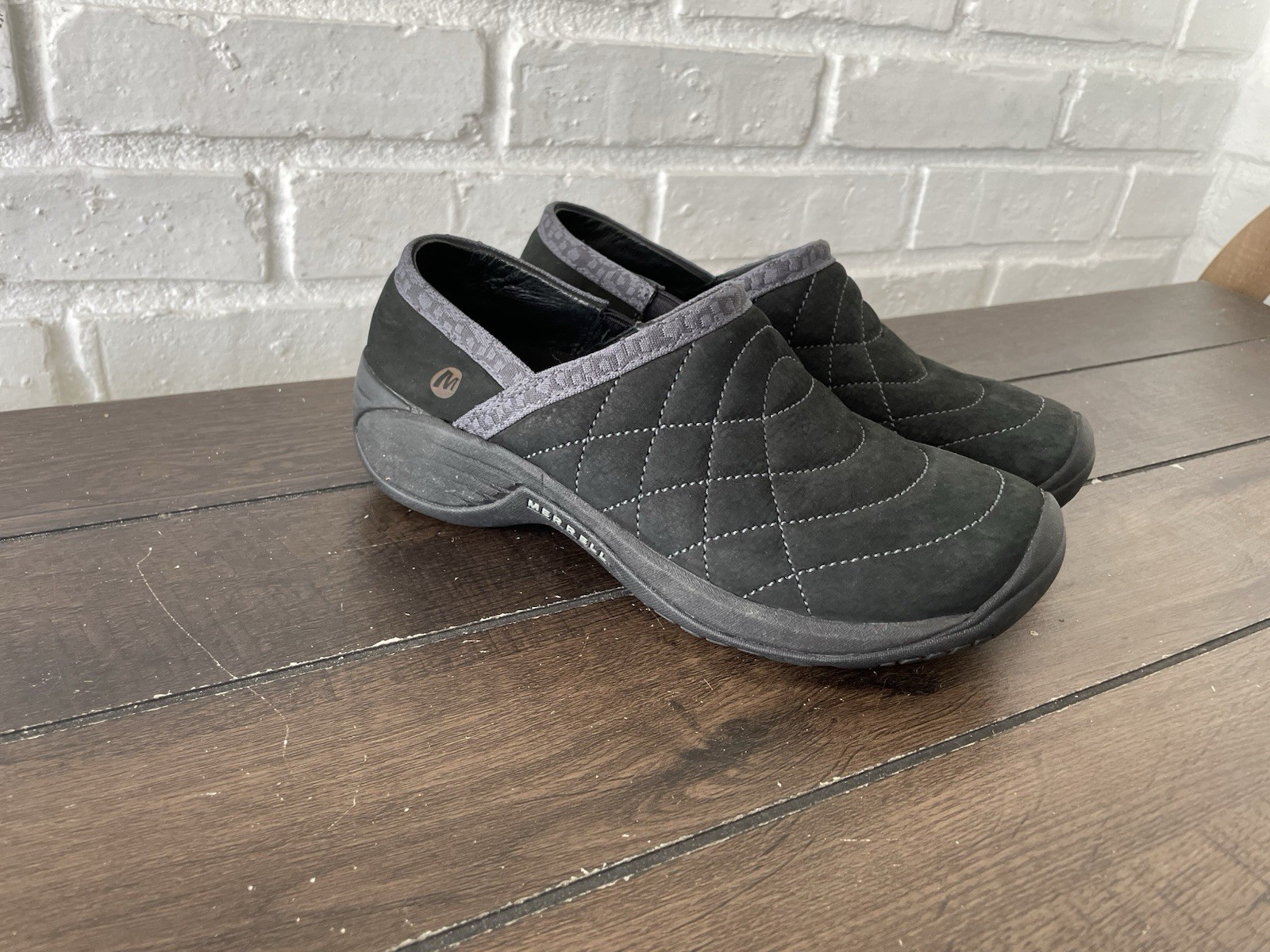 Mocassino Merrell Encore trapuntato Bracken slip on zoccolo nabuk nero scarpe donna 7