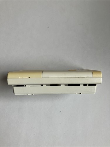 Honeywell 97-5207 REV A Programmable Thermostat - Picture 7 of 13
