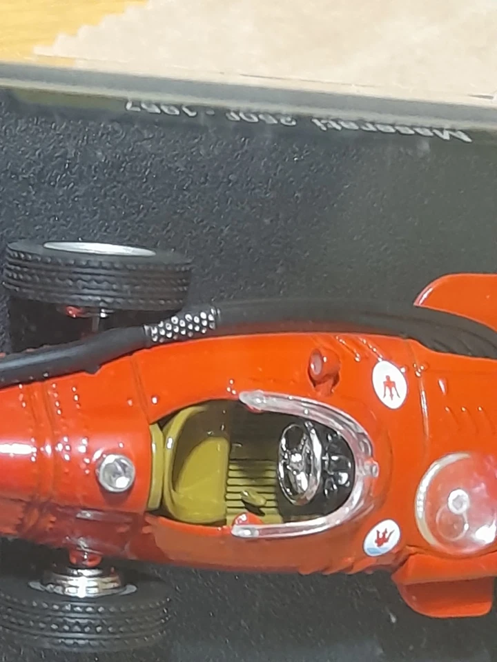 MODELLINO FORMULA UNO MASERATI 250F 1957 1.43 - Immagine 2 di 4