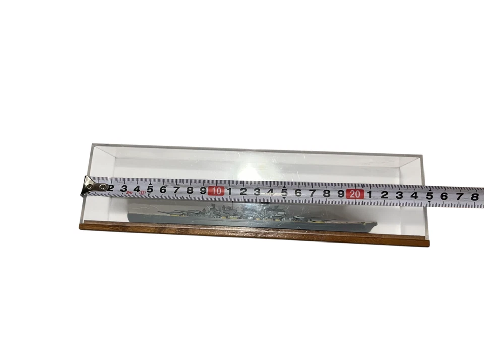 Battleship Bismarck Blohm + Voss Yard No 509 Schiffsmodell Plexiglas Holzsockel - Bild 3 von 4