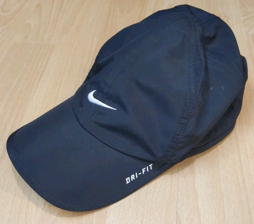 Nike Hat Cap Featherlight 6 Panel Black Running Active Dri-Fit - Picture 1 of 9