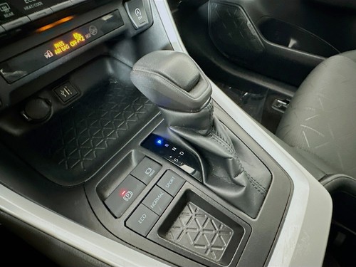 2023 Toyota RAV4 XLE - Picture 19 of 27