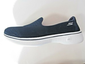 skechers gomax shoes