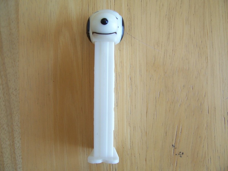 Peanuts - Snoppy - Pez Dispenser