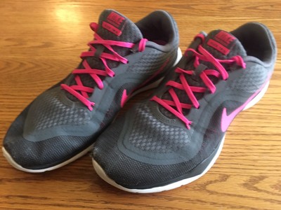 flex supreme tr 6 sneaker